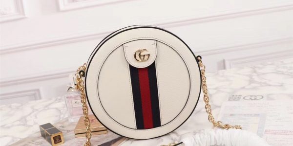 NHỮNG THƯƠNG HIỆU THẾ GIỚI KHIẾN CHỊ EM PHÁT CUỒNG